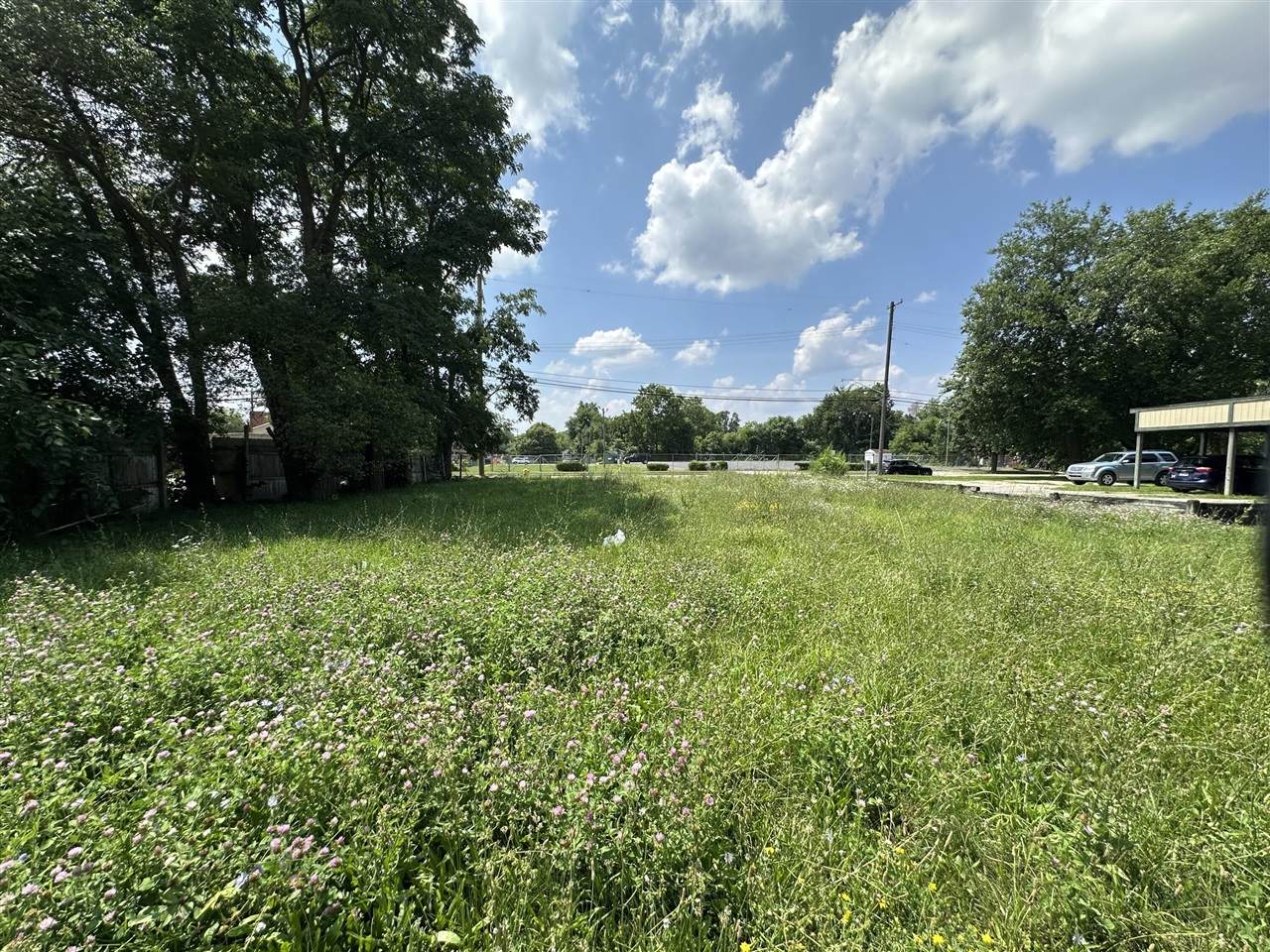 448 Huron - Photo 1