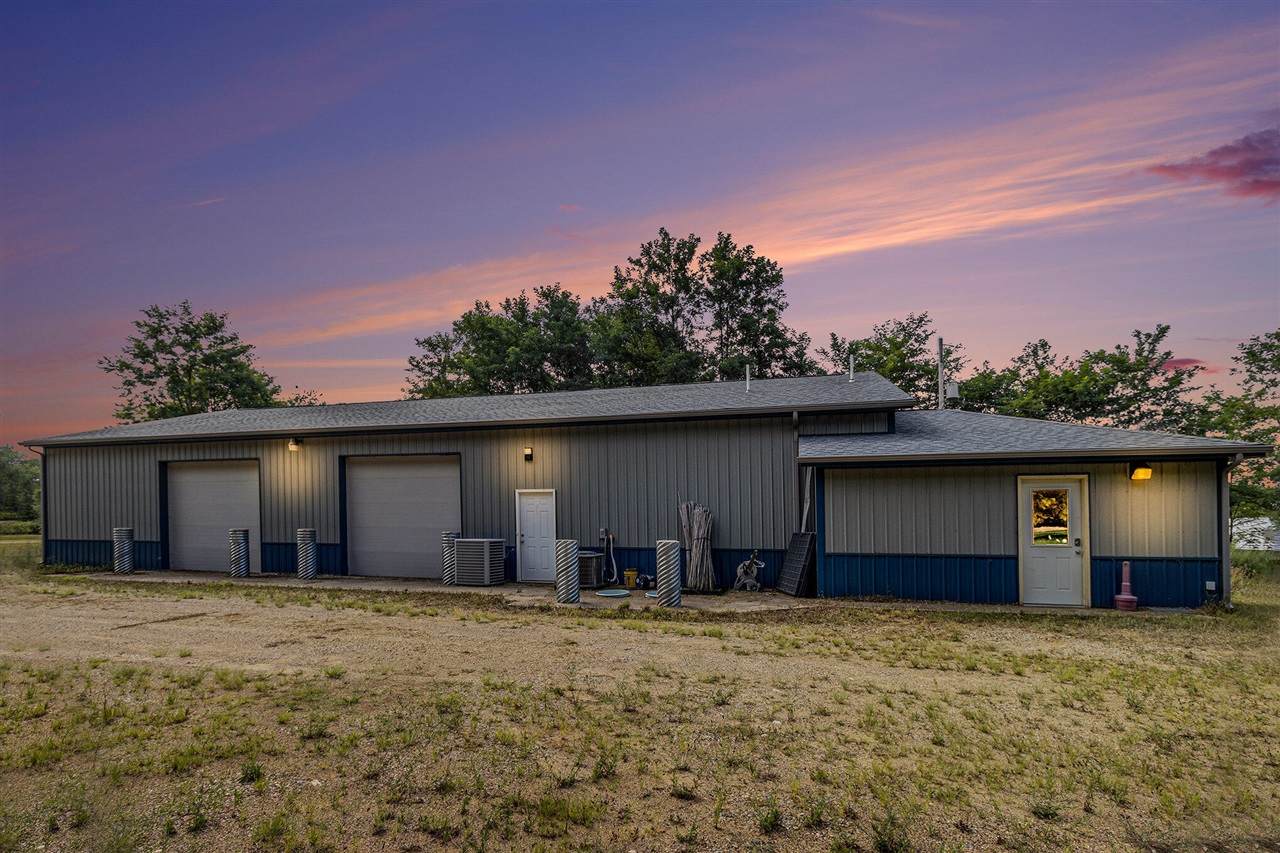 2569 111th - Photo 1