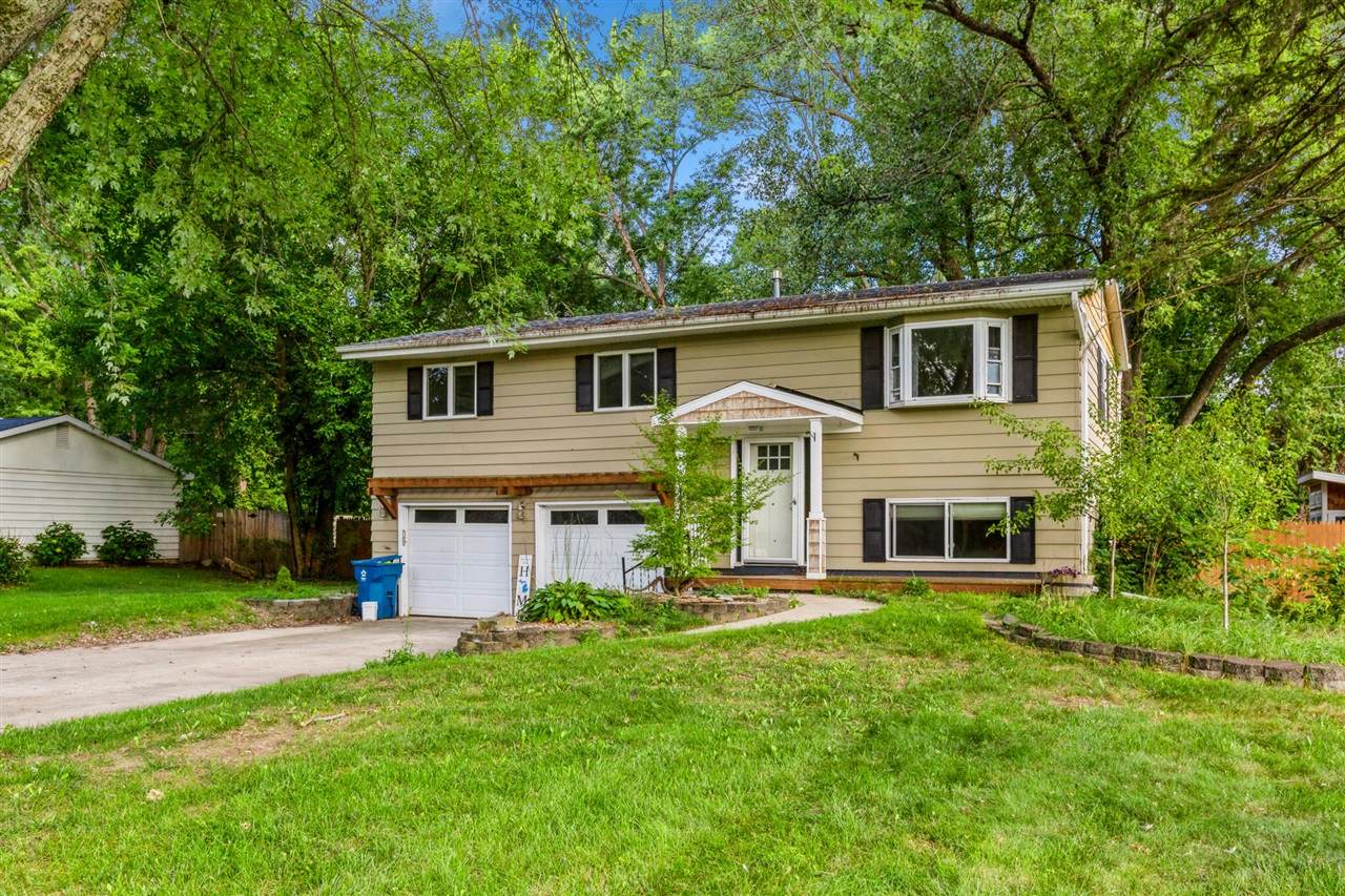 1949 Orchard - Photo 1