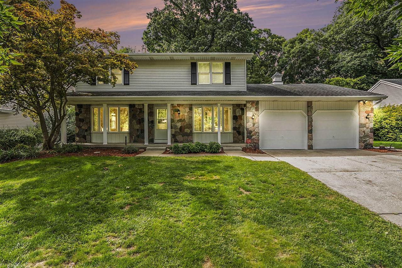 2530 Westbrook - Photo 1