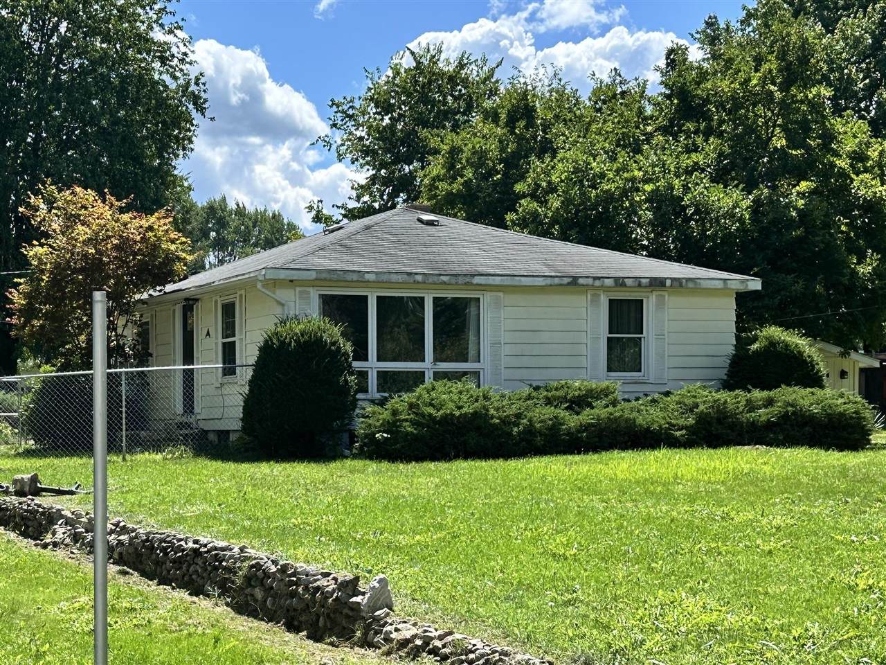 65835 Gridley - Photo 1