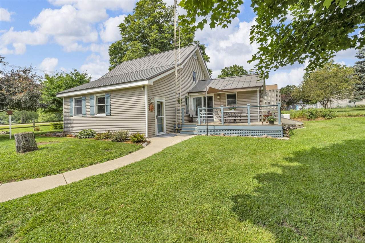 110 Commercial - Photo 1