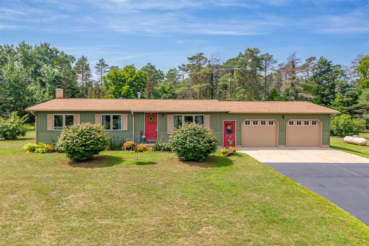 18667 220th - Photo 1