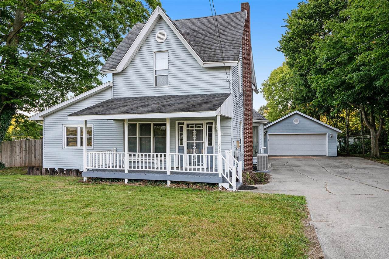 813 Park Shore - Photo 1