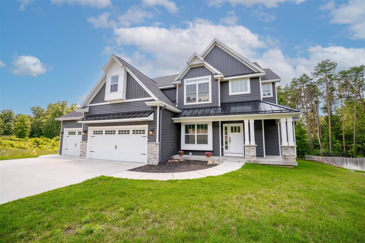 2034 Sienna - Photo 1