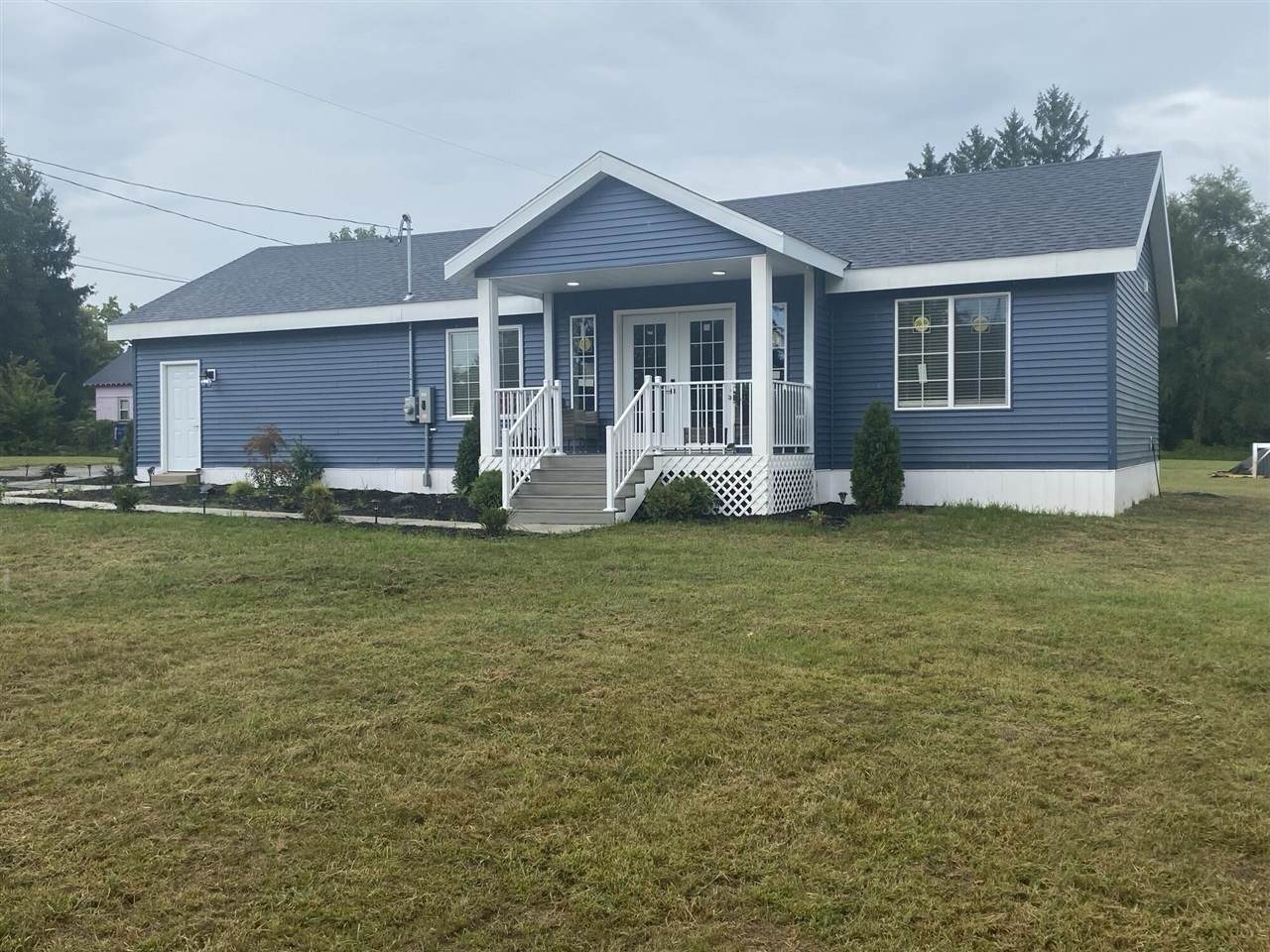 253 Greenwood - Photo 1