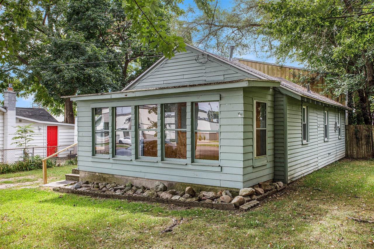 21 Bradley - Photo 1