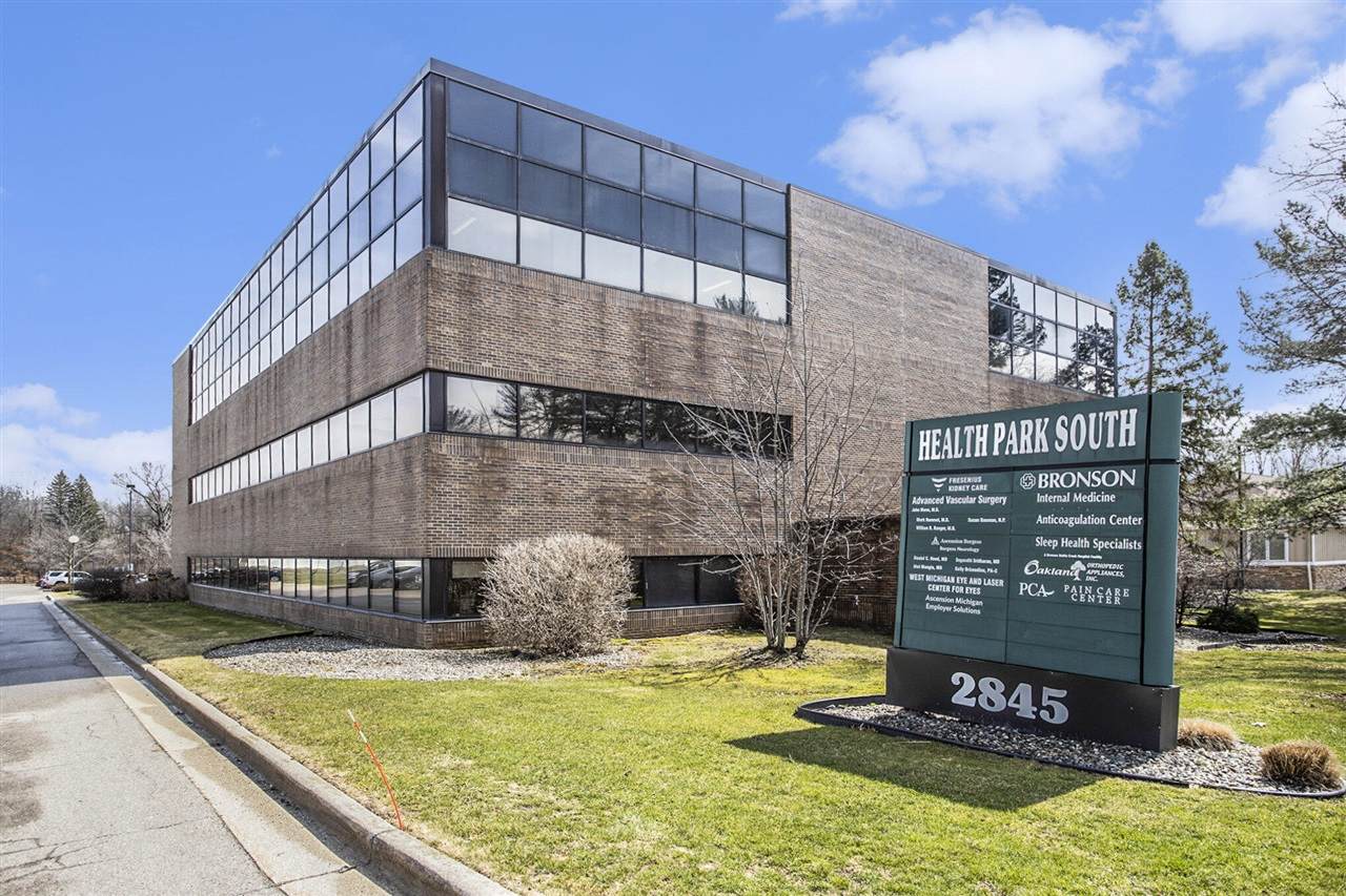 2845 Capital - Photo 1