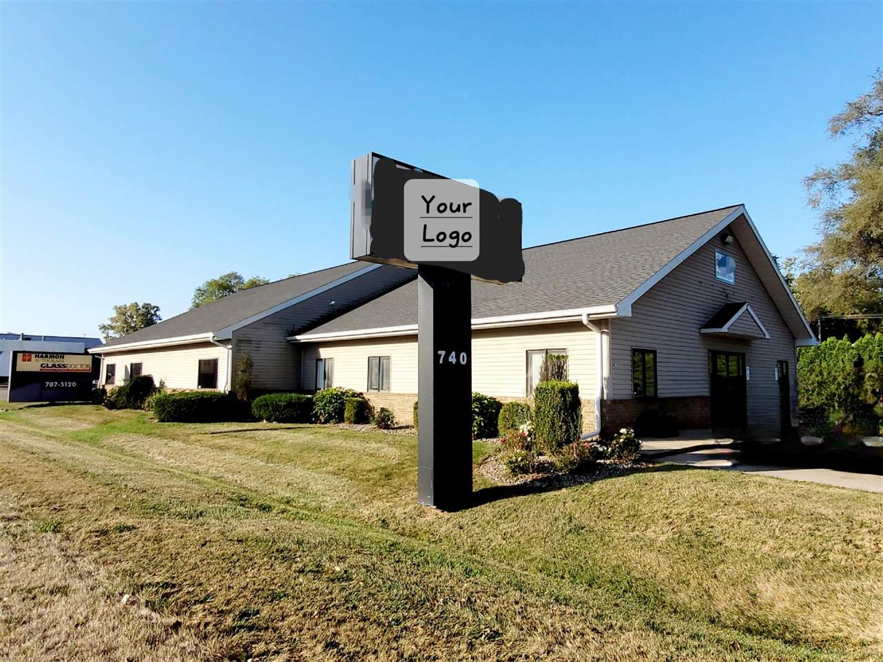 740 Laurence - Photo 1