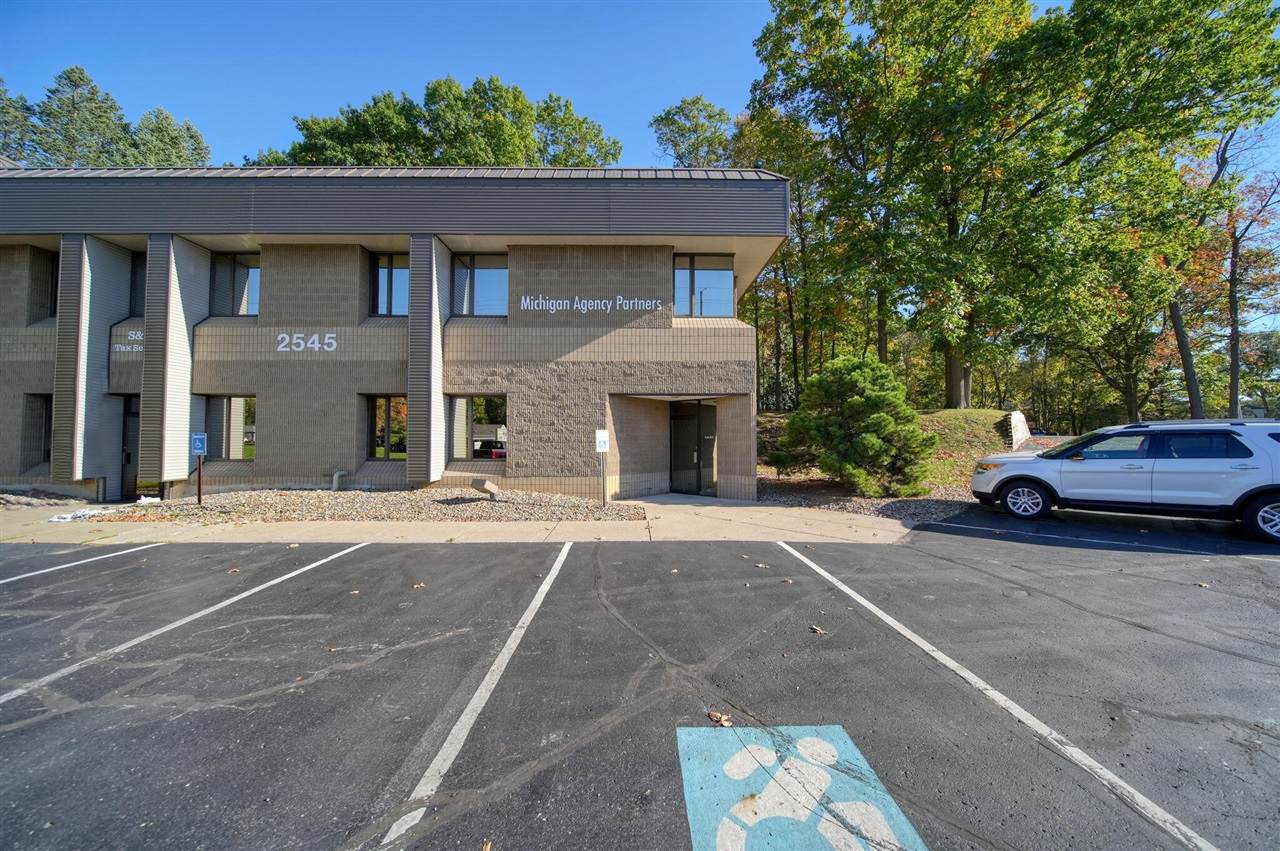 2545 Spring Arbor - Photo 1