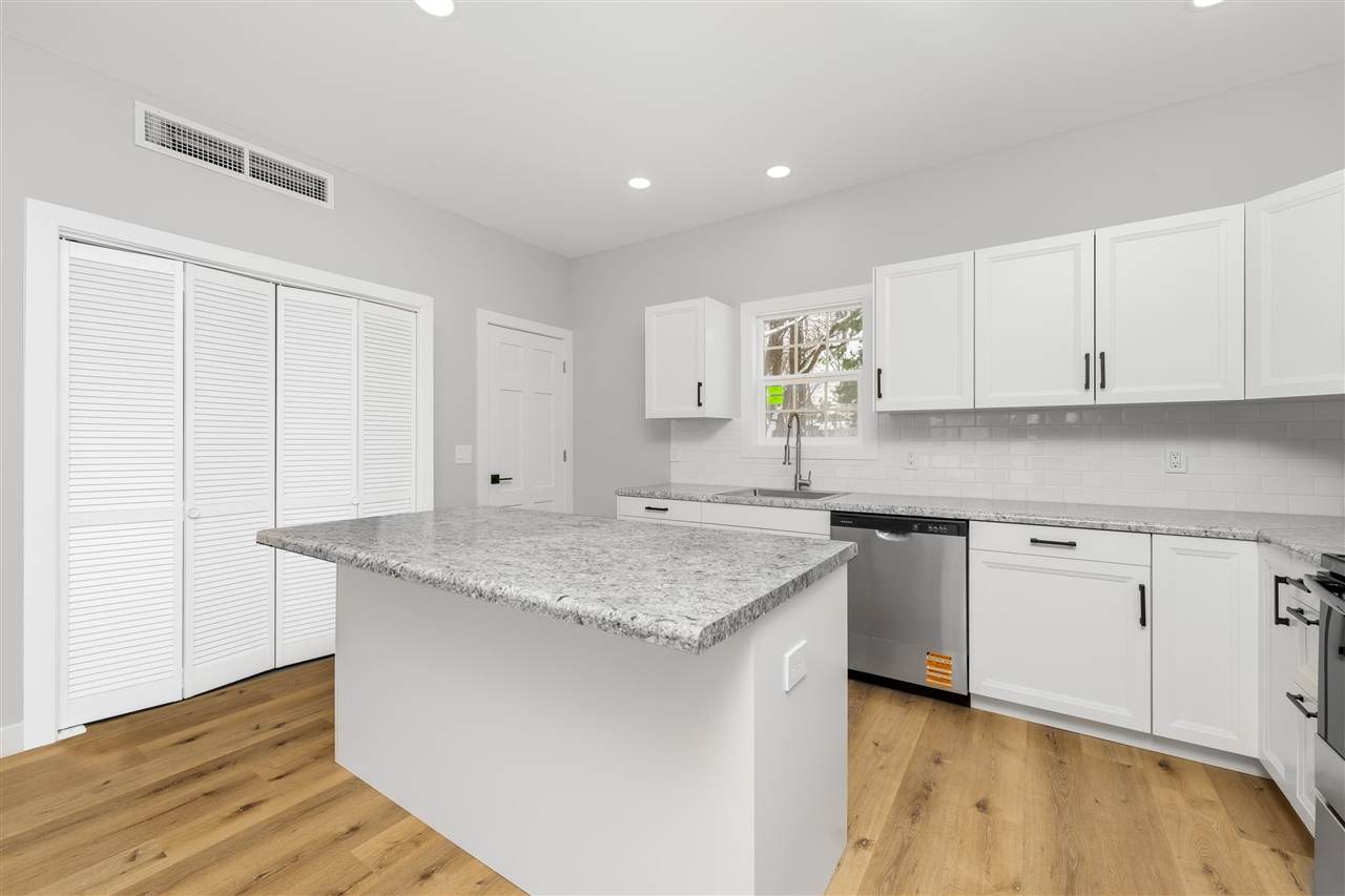 1118 Millard - Photo 1