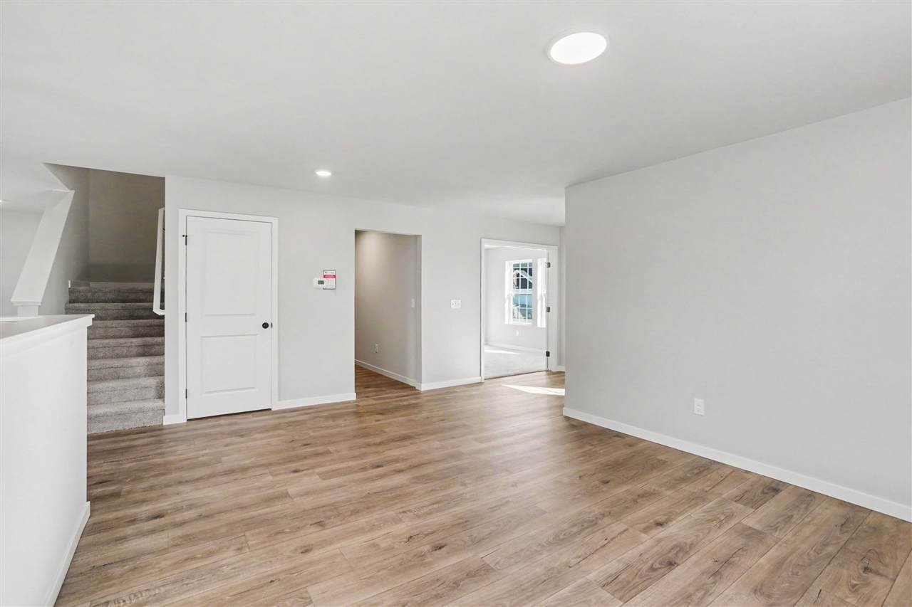 18370 Loganwood - Photo 1