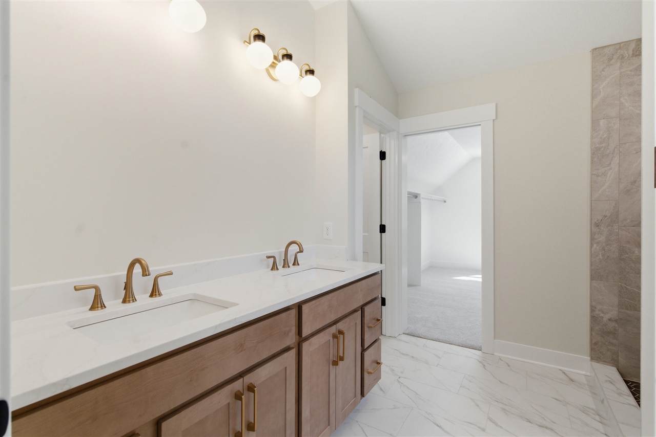 2612 Ashford - Photo 1
