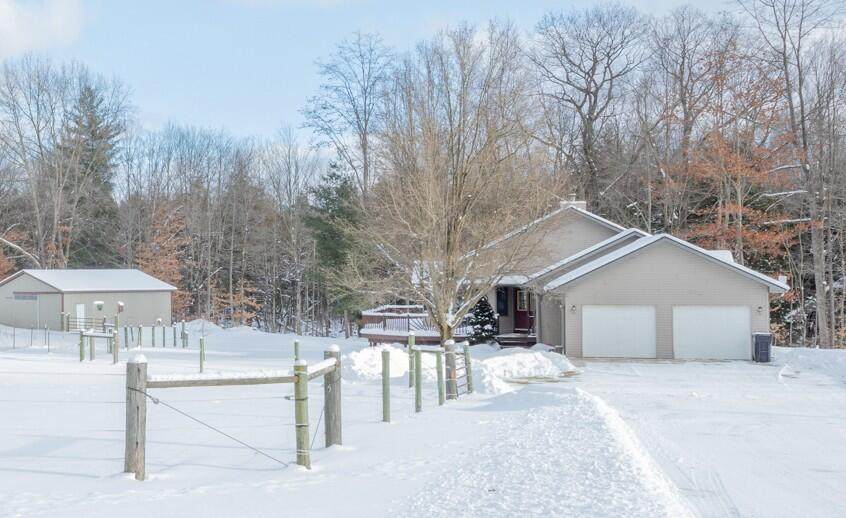 9014 185th - Photo 1