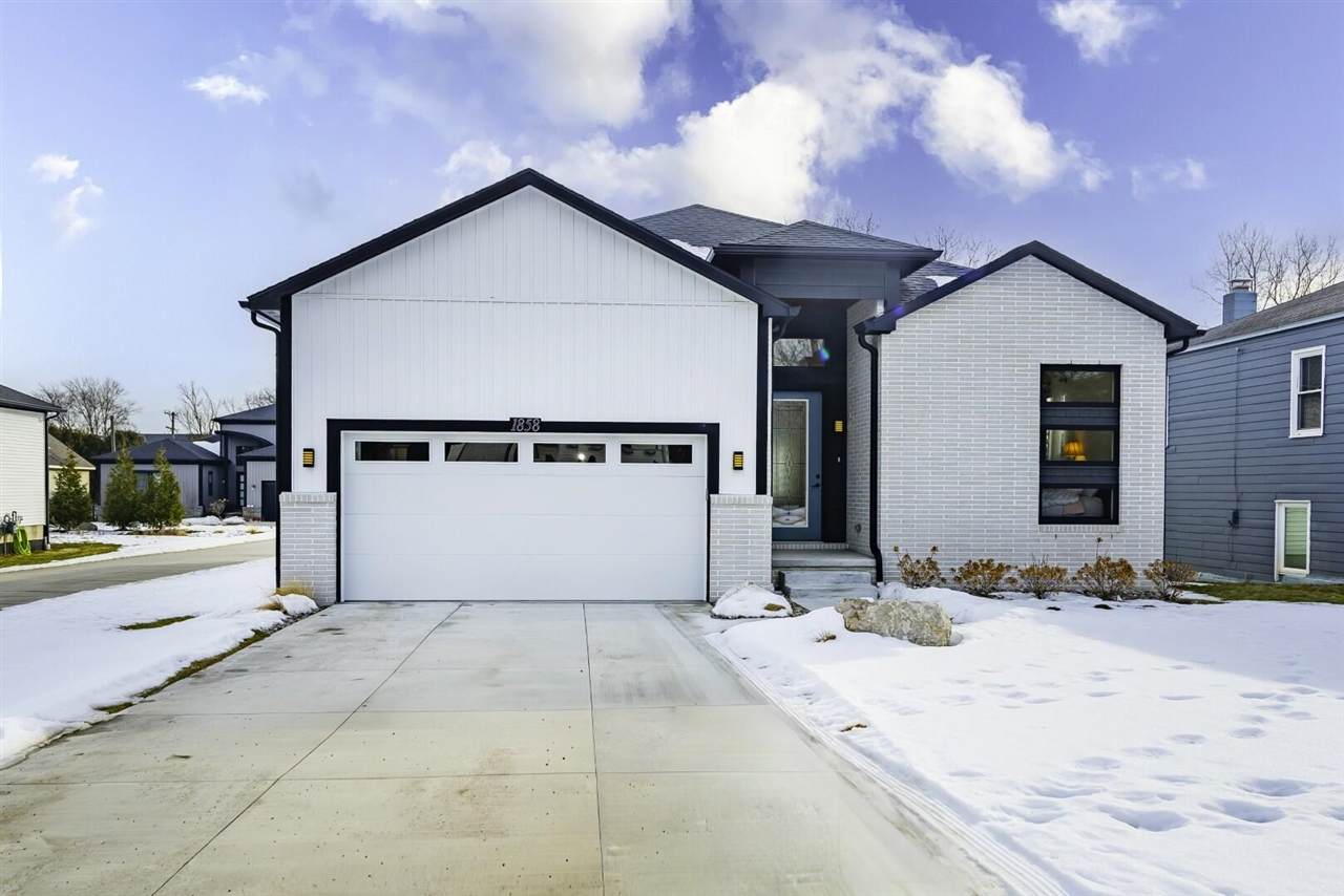 1858 Upland - Photo 1