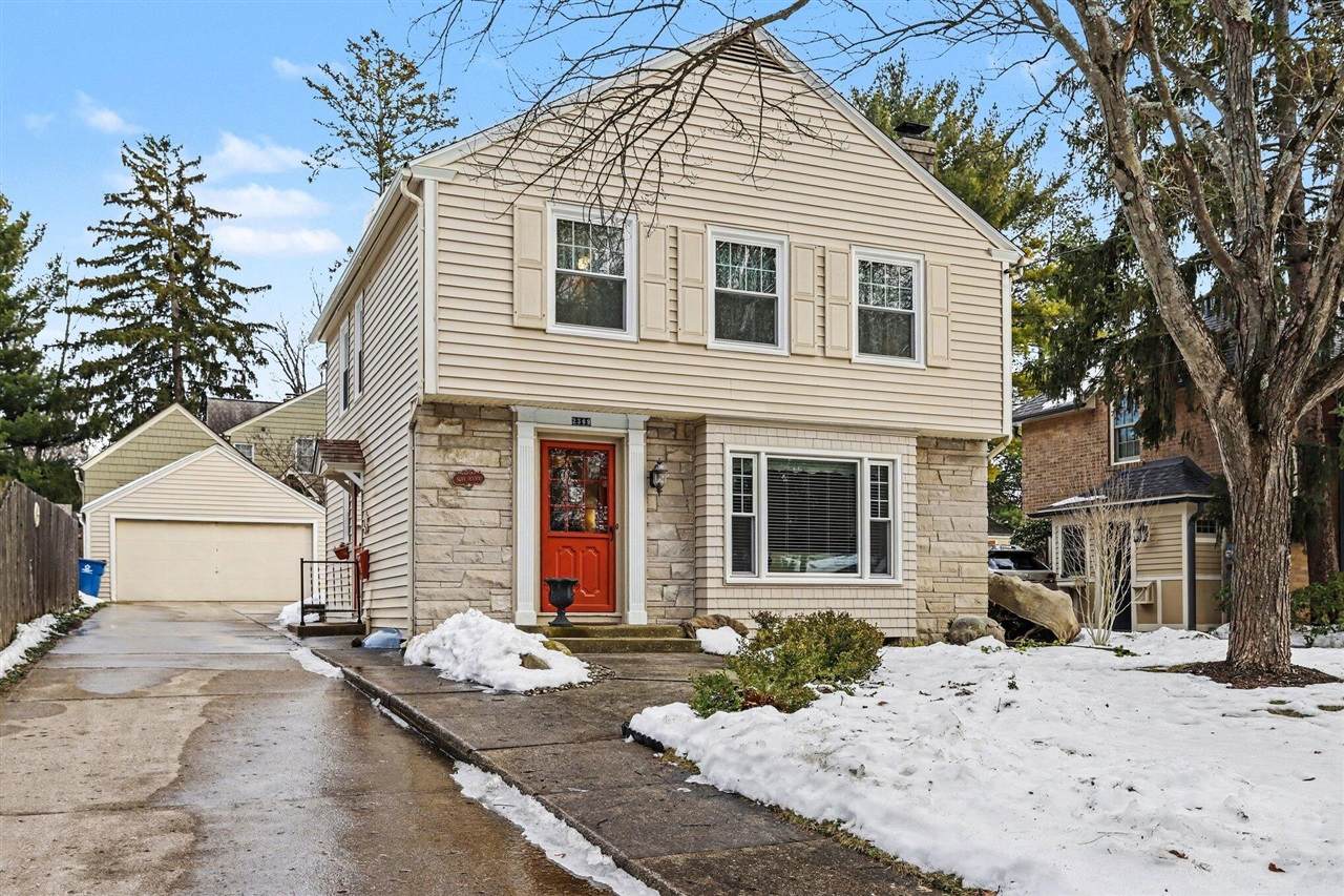 2309 Sheffield - Photo 1