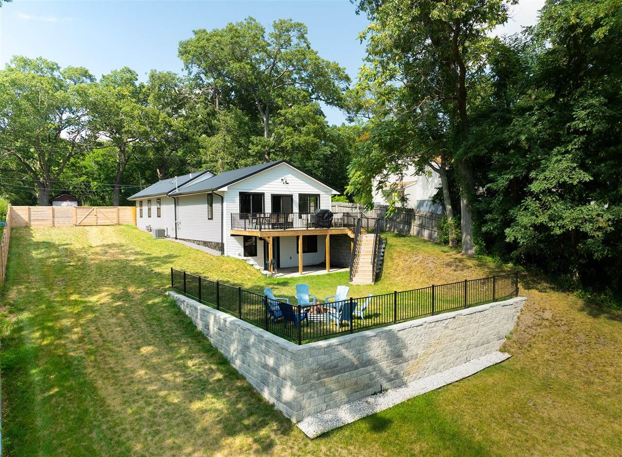 5893 White - Photo 1