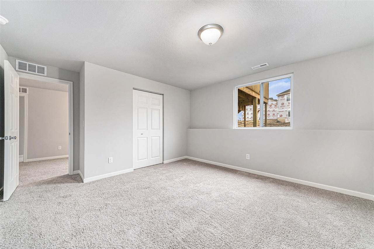 Lot 17 Field Crest - Photo 1