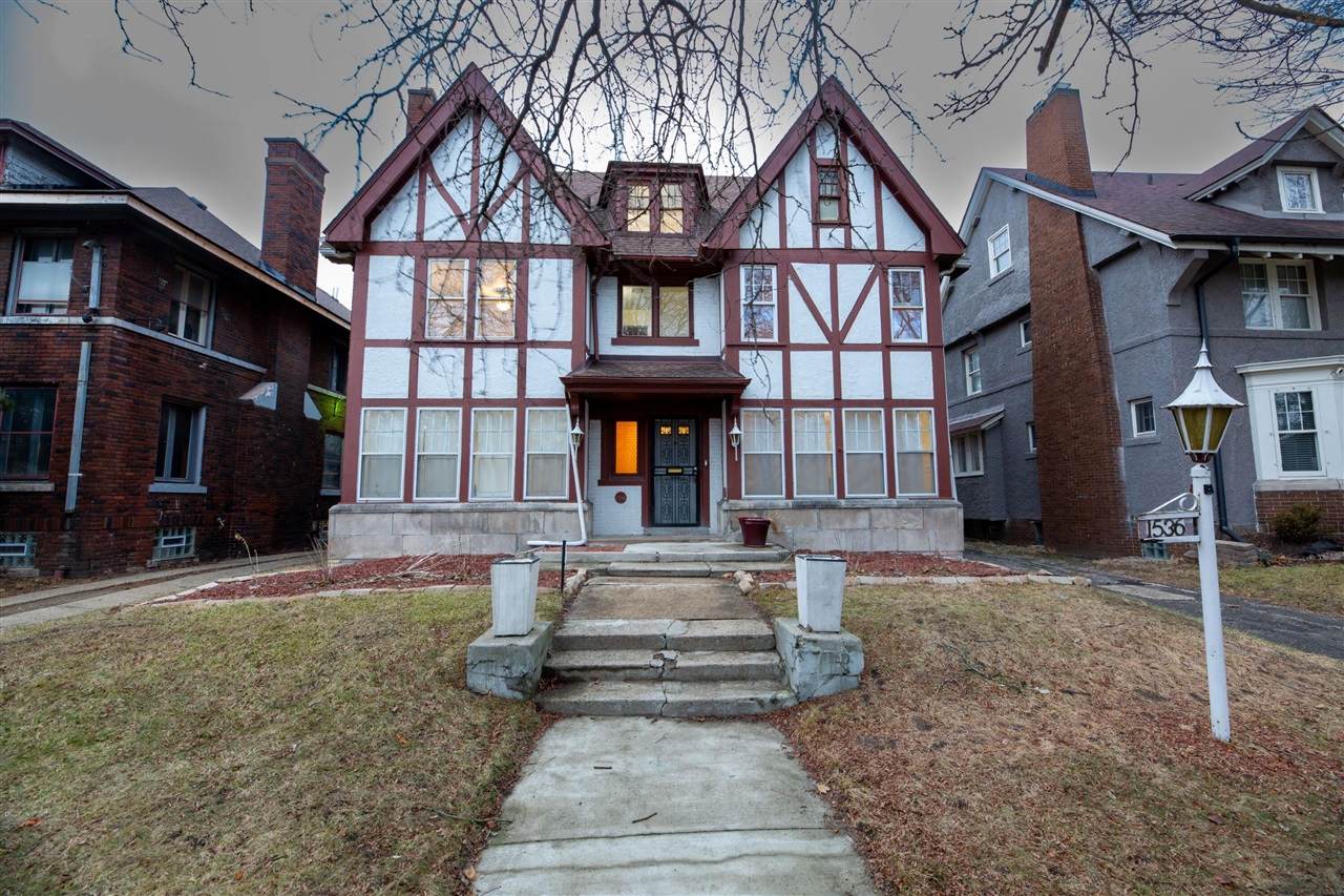 1536 Chicago - Photo 1