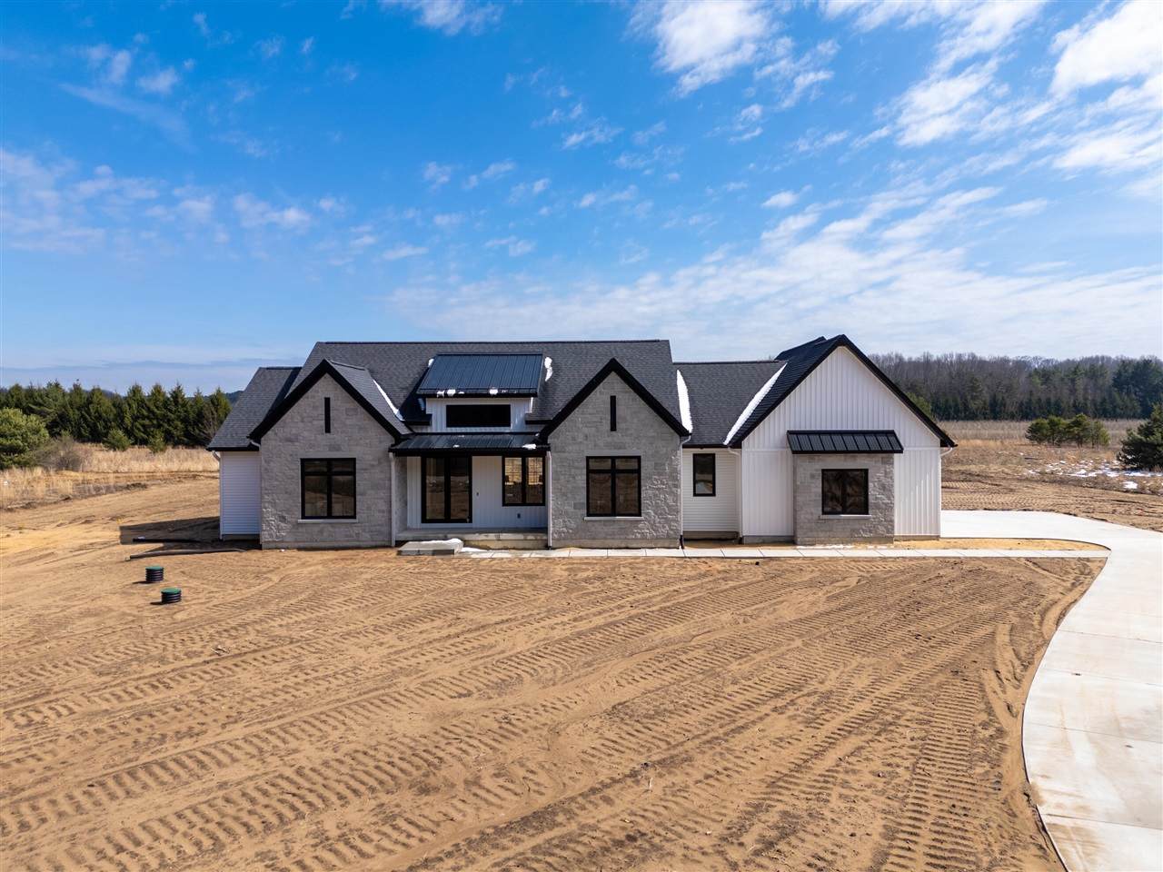 61121 Airpark - Photo 1