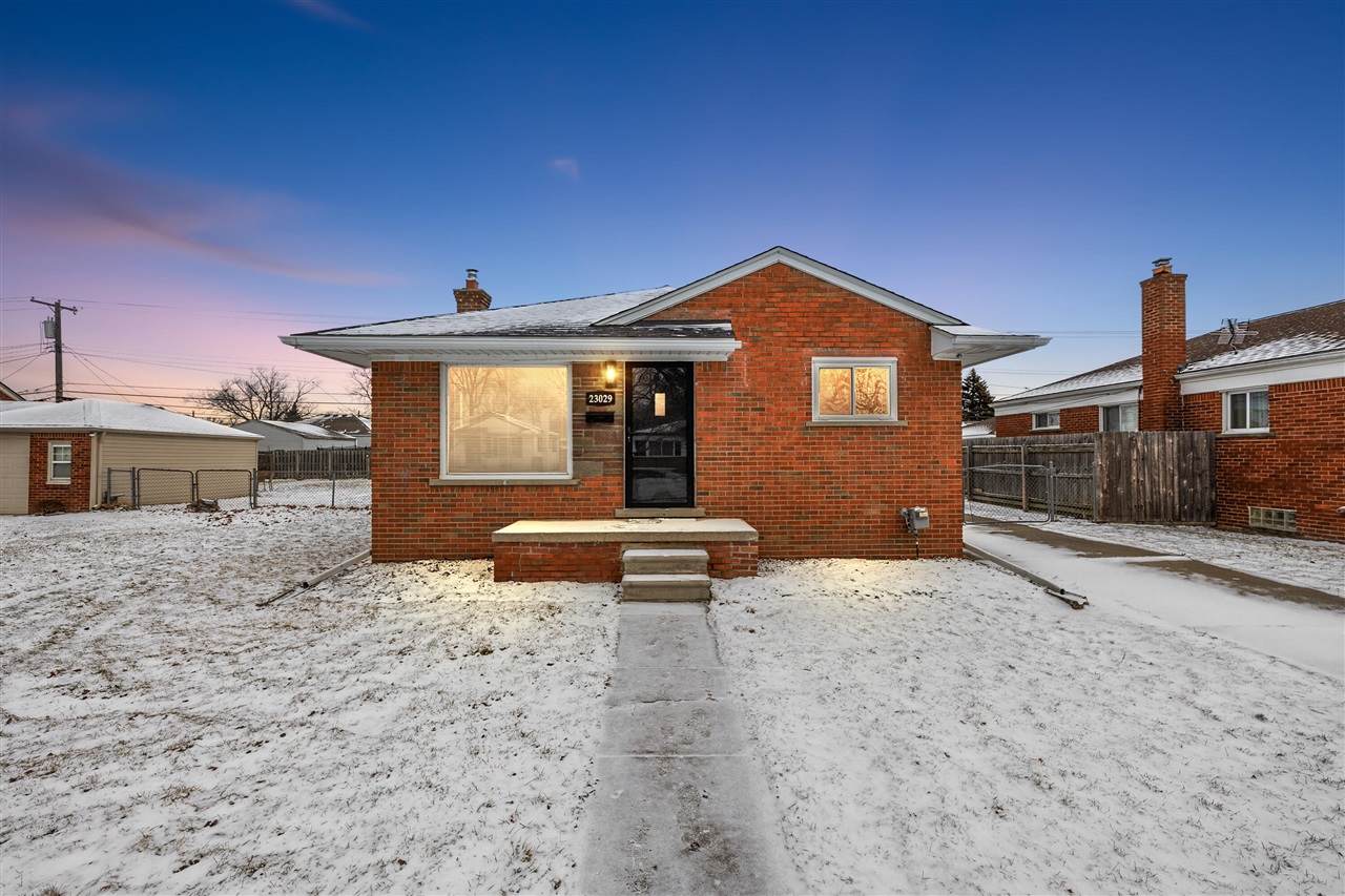 23029 Beverly - Photo 1