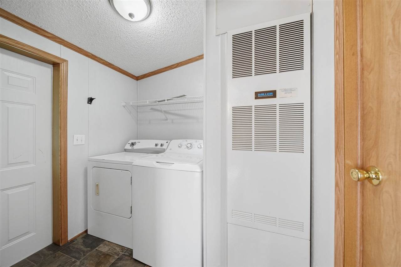 2835 Wagner - Photo 1