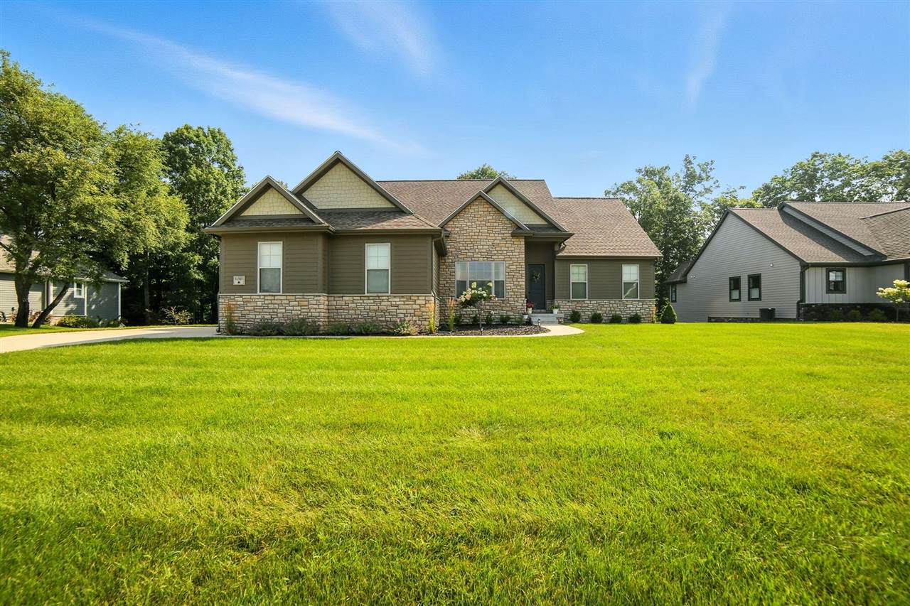 11310 Killarney - Photo 1