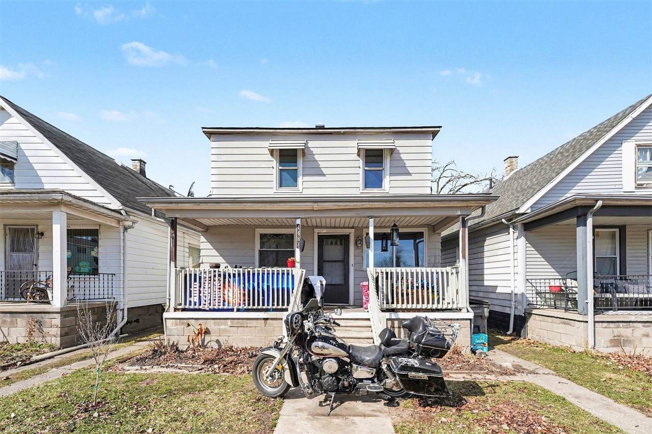 4484 4th - Photo 1