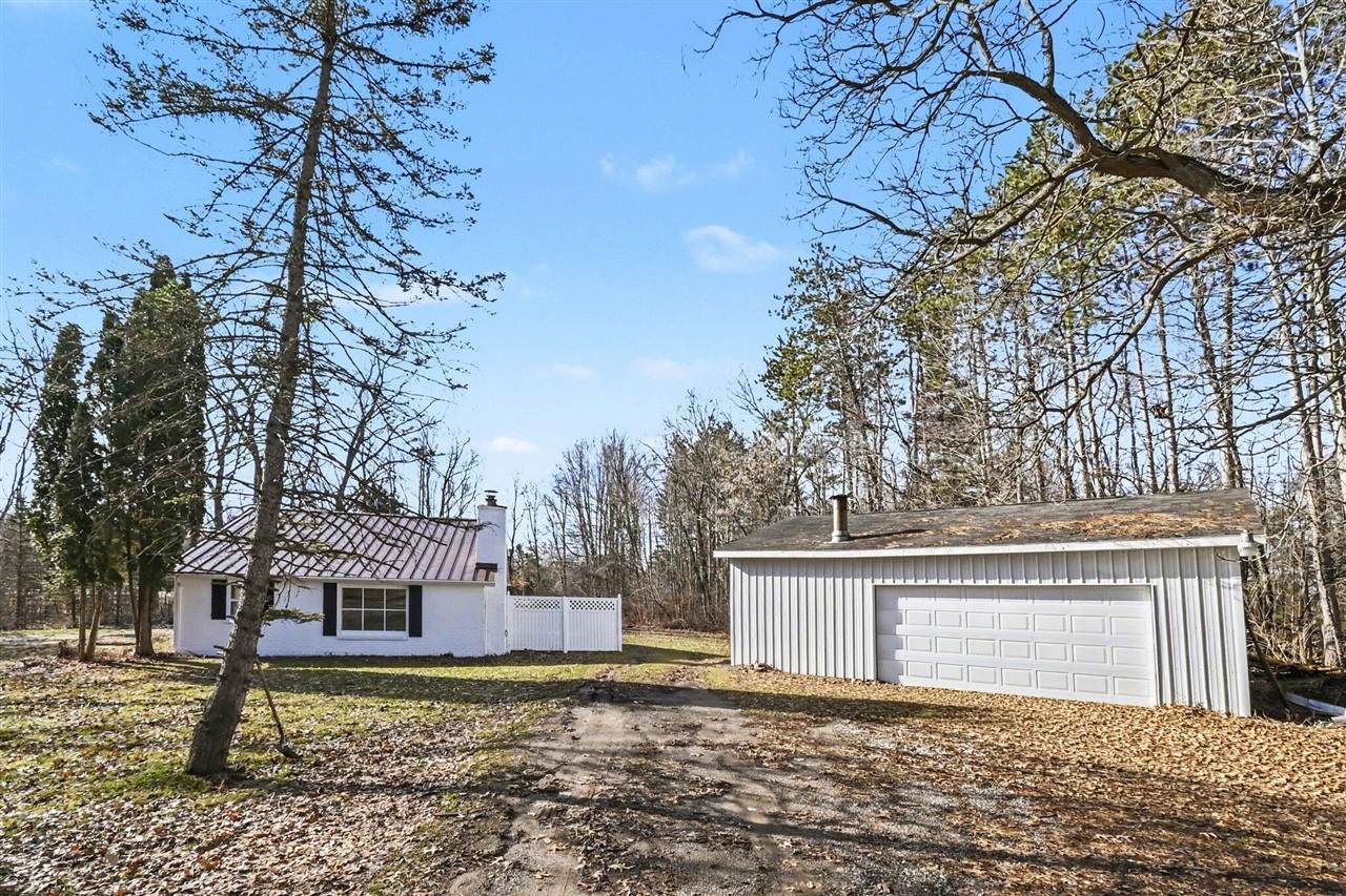 8846 State - Photo 1
