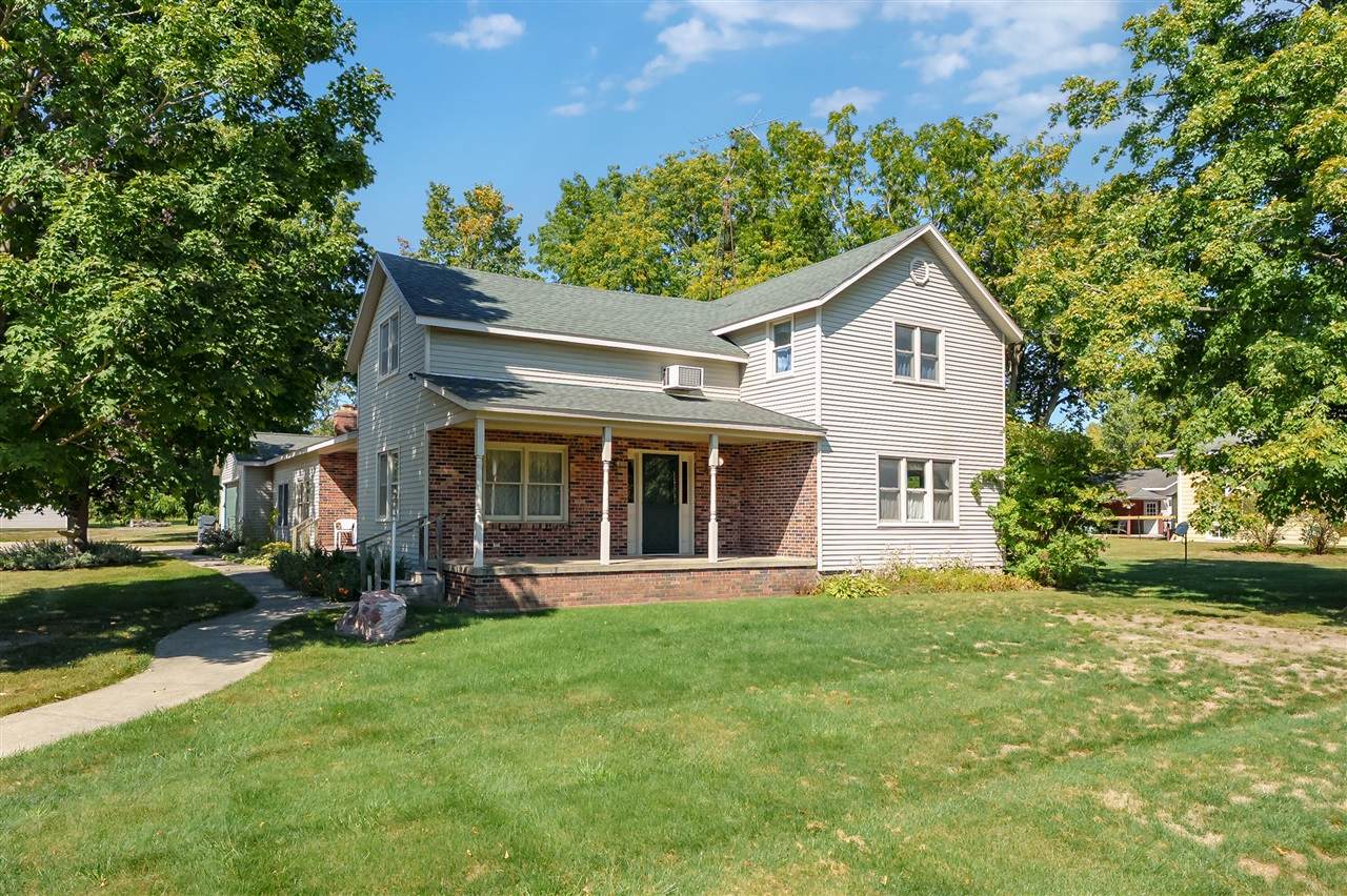 508 Van Buren - Photo 1
