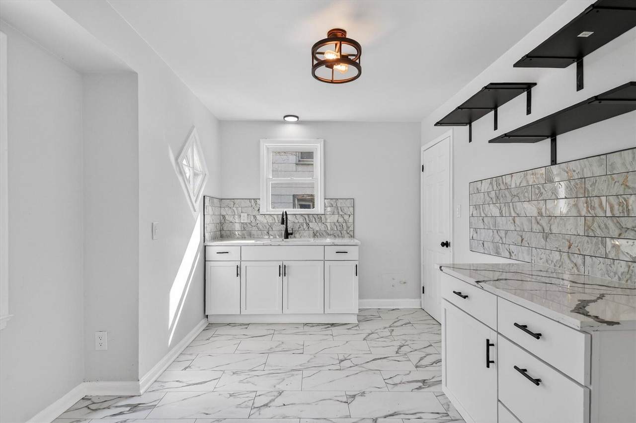 8449 Penrod - Photo 1