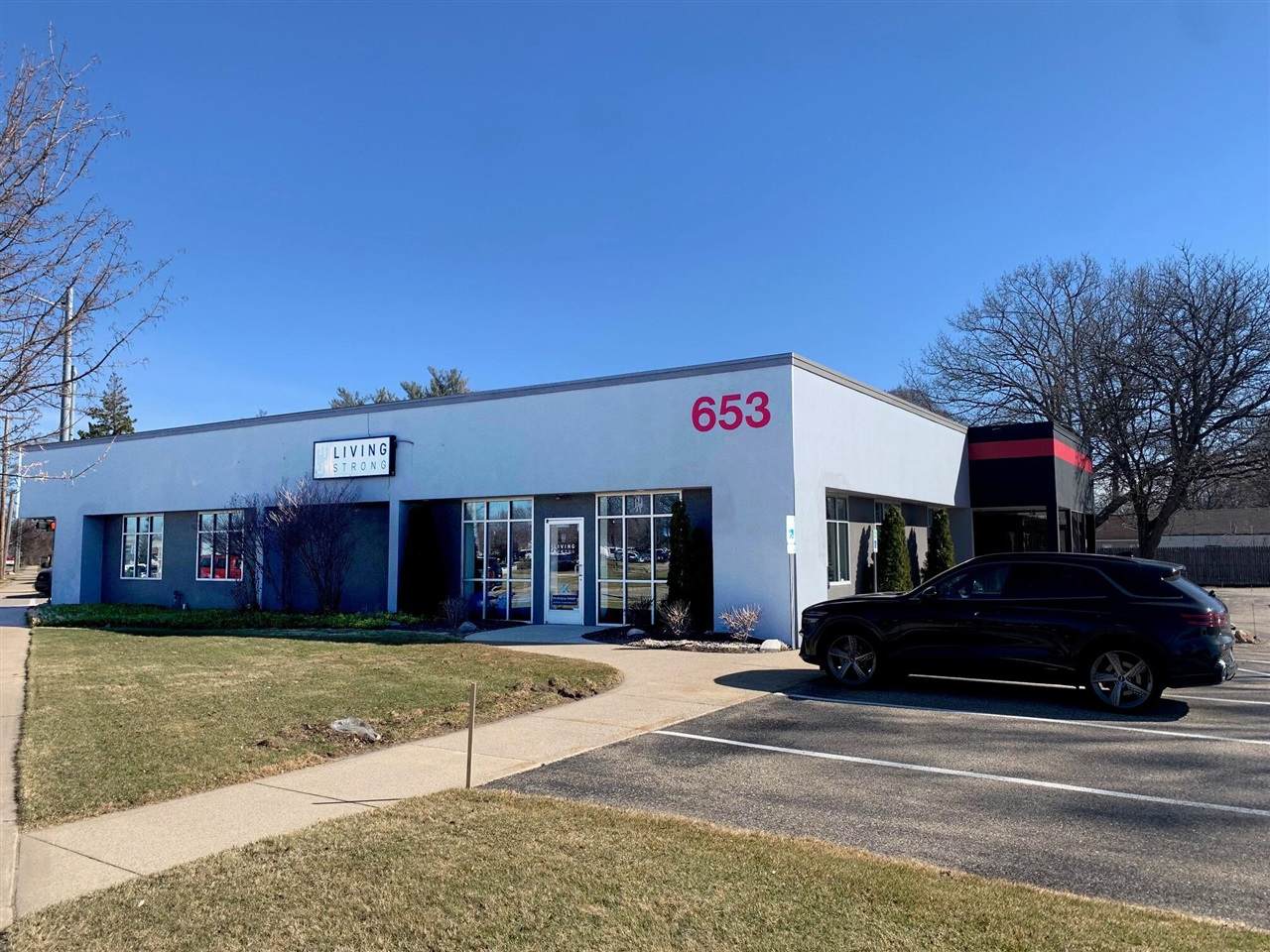 653 Michigan - Photo 1