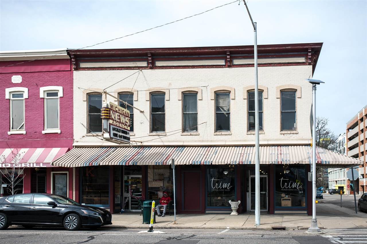 308 Michigan - Photo 1