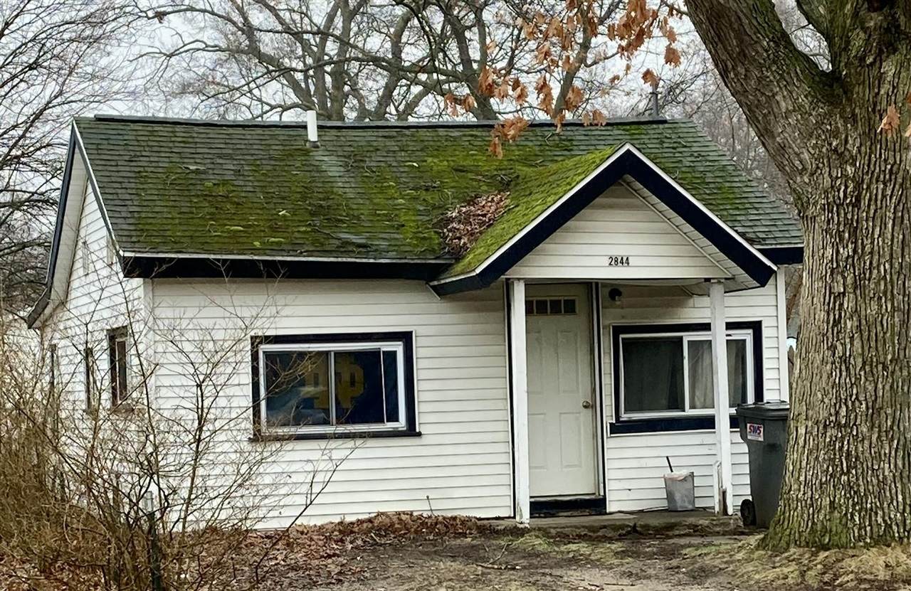 2844 Valley - Photo 1