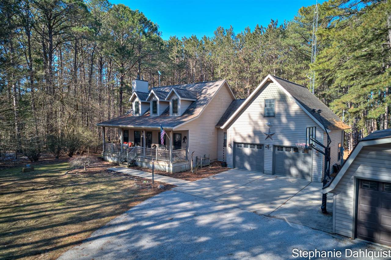 4391 Weber - Photo 1