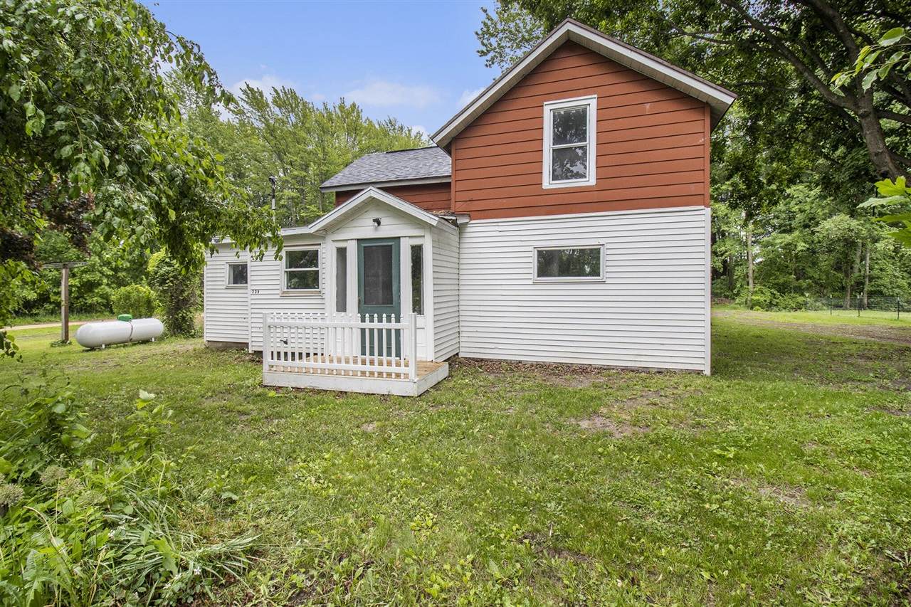 239 Laurel - Photo 1