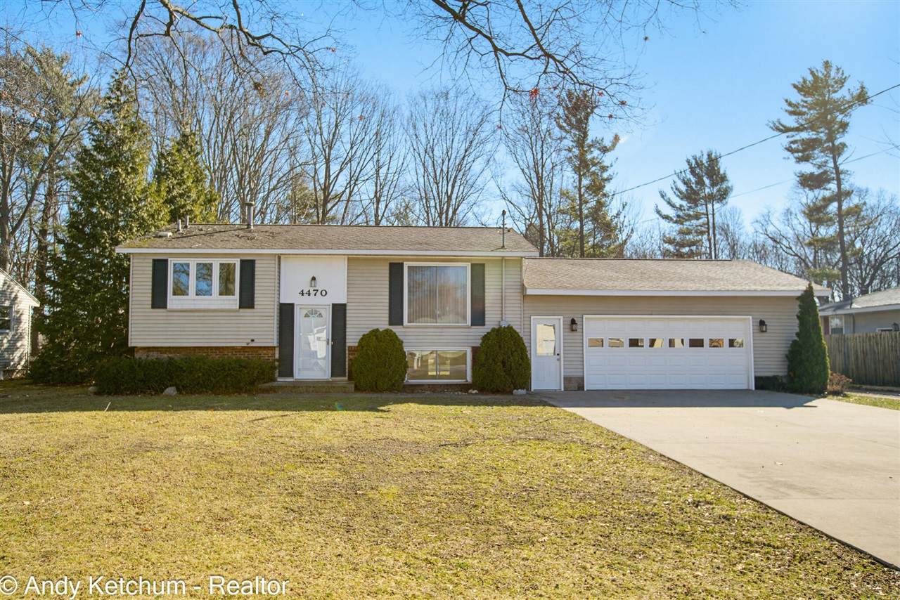 4470 Poulin - Photo 1