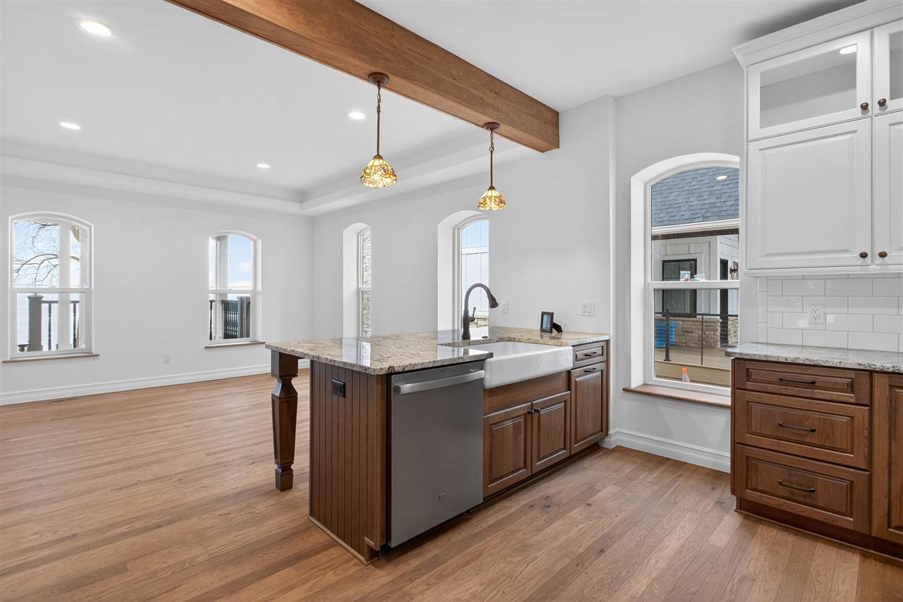 3951 Woerner - Photo 1