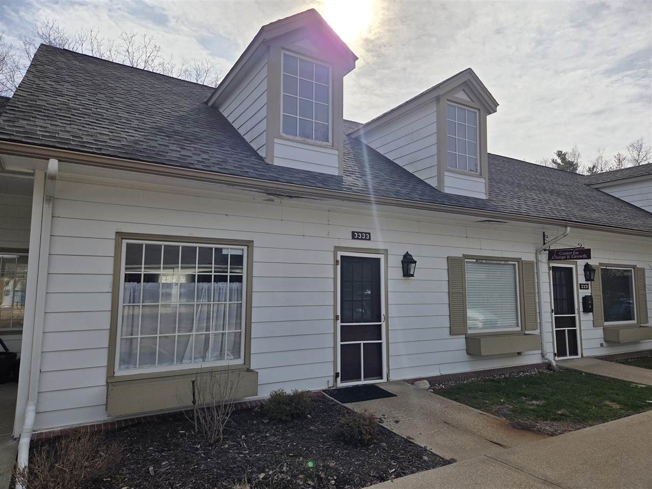 3331-3333 Greenleaf - Photo 1