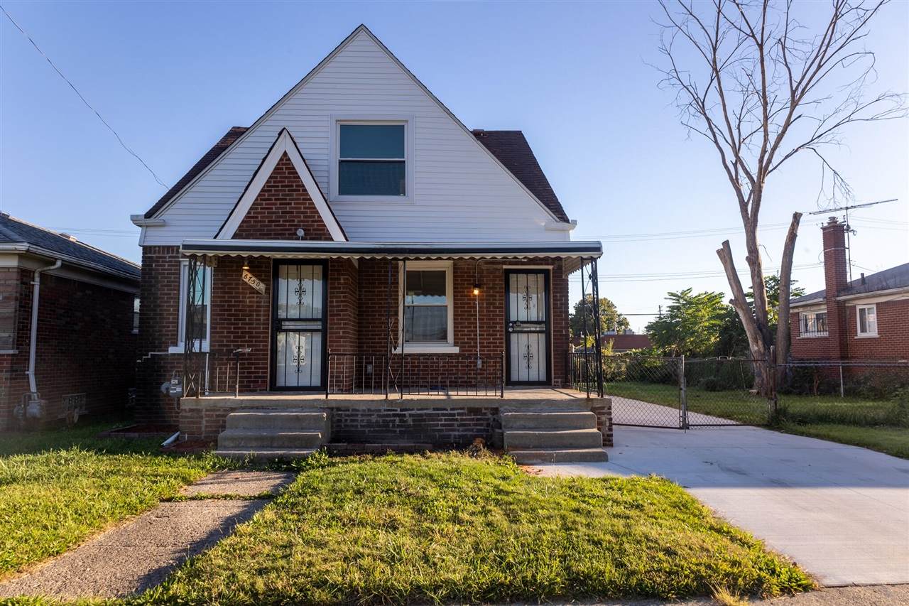 6750 Buhr - Photo 1