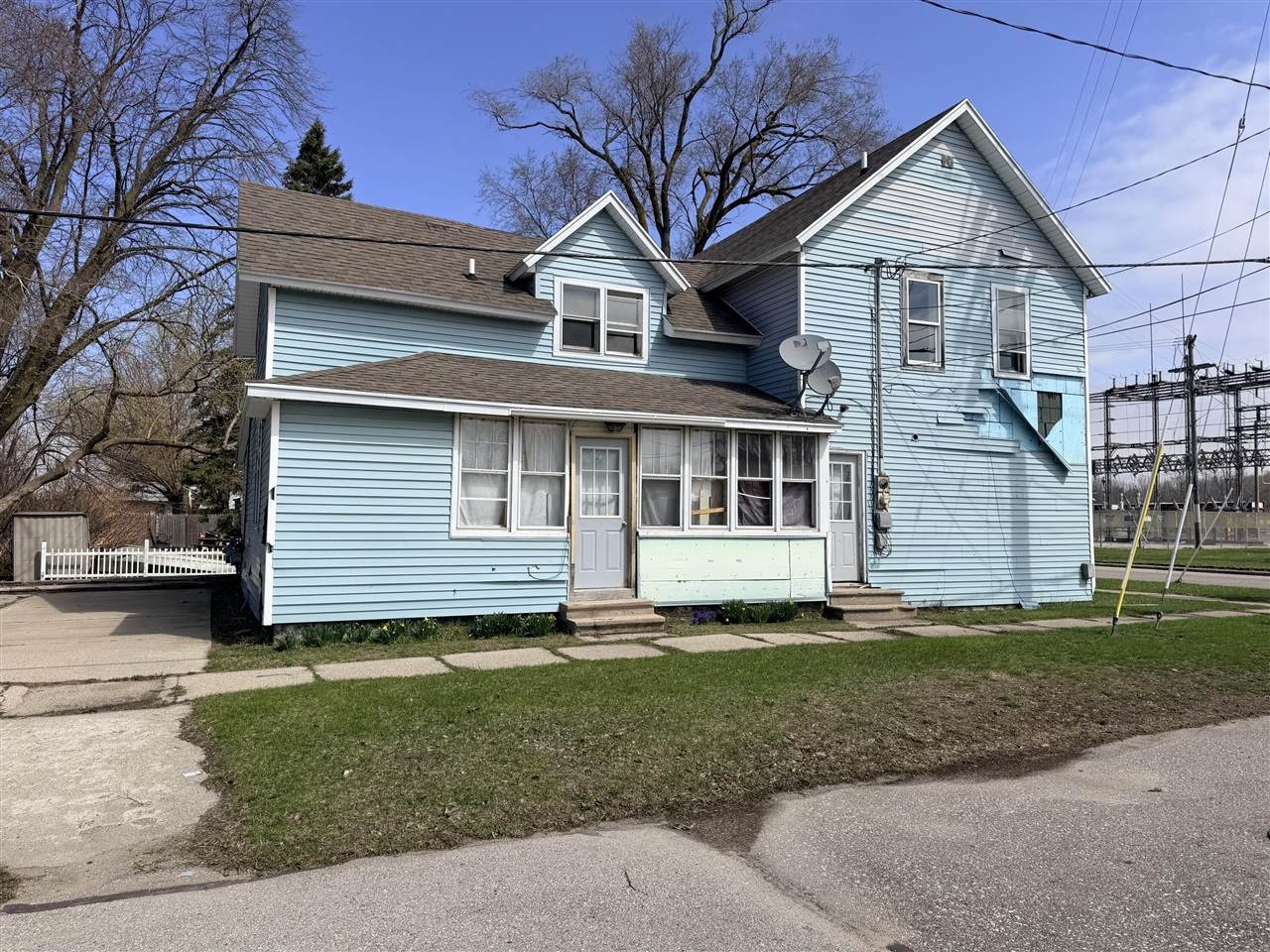 822 Vine - Photo 1