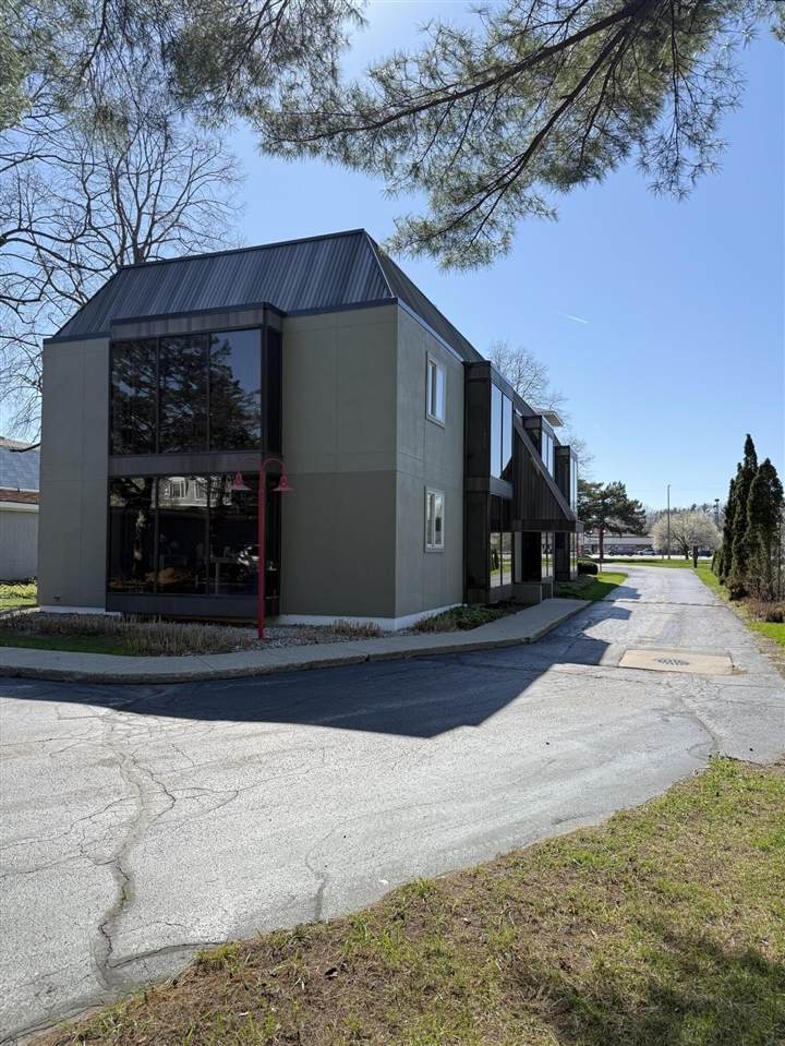 1014 Beacon - Photo 1