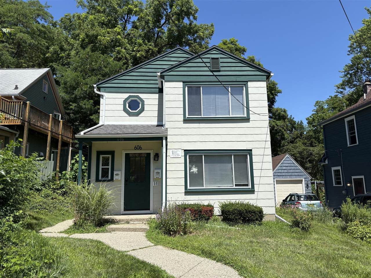 606 Summit - Photo 1