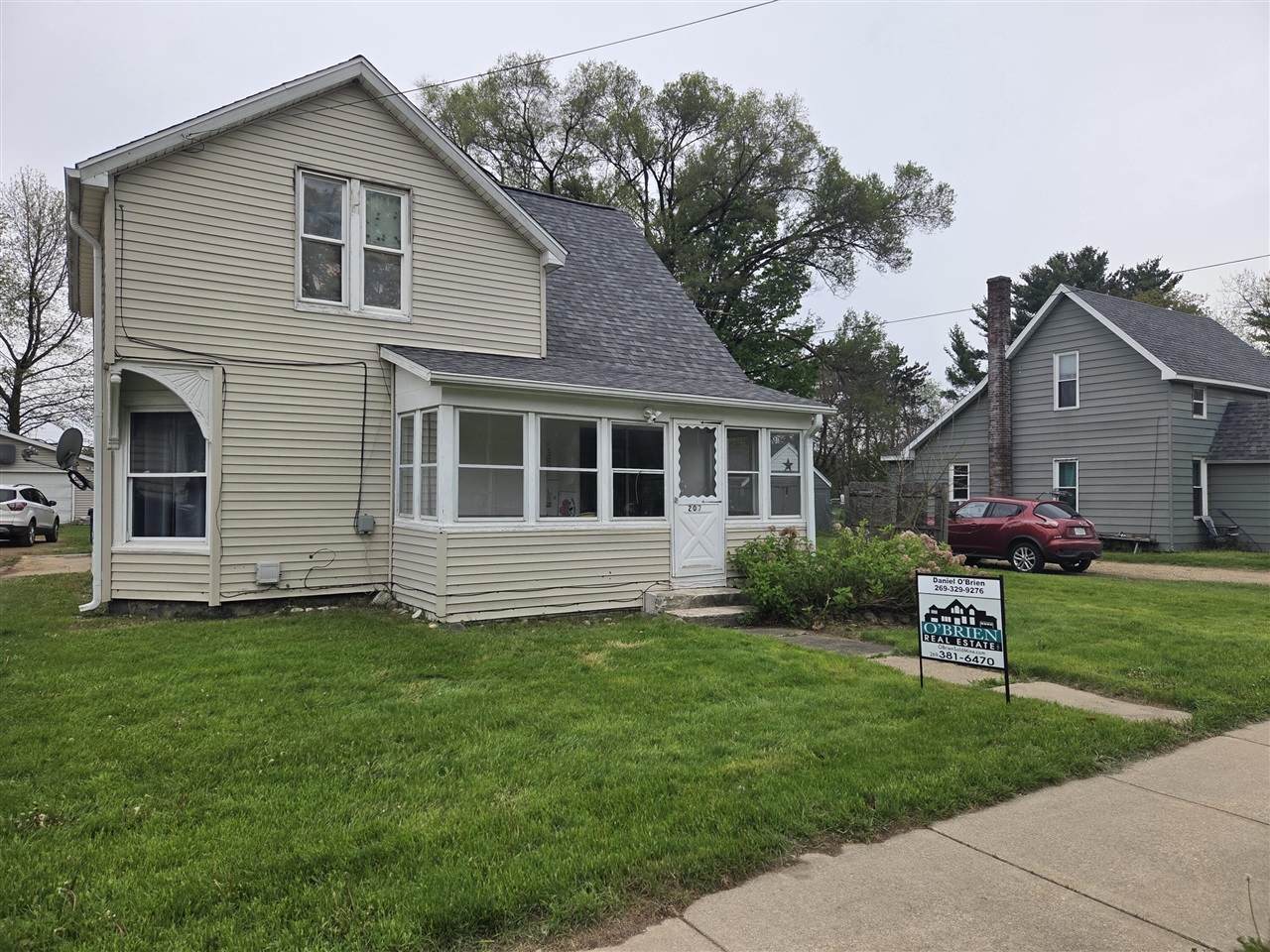 207 State - Photo 1
