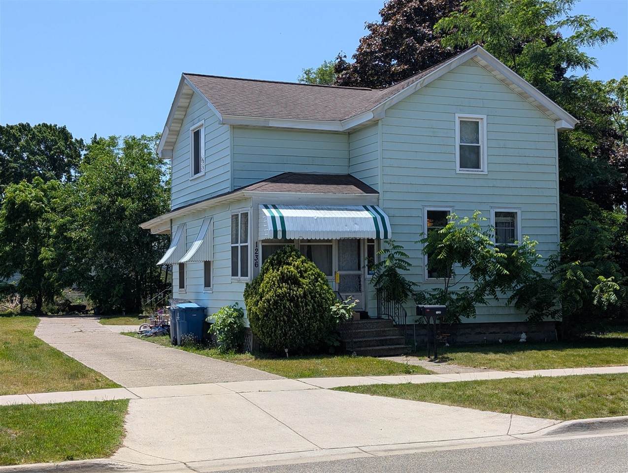 1236 Fulton Avenue - Photo 1