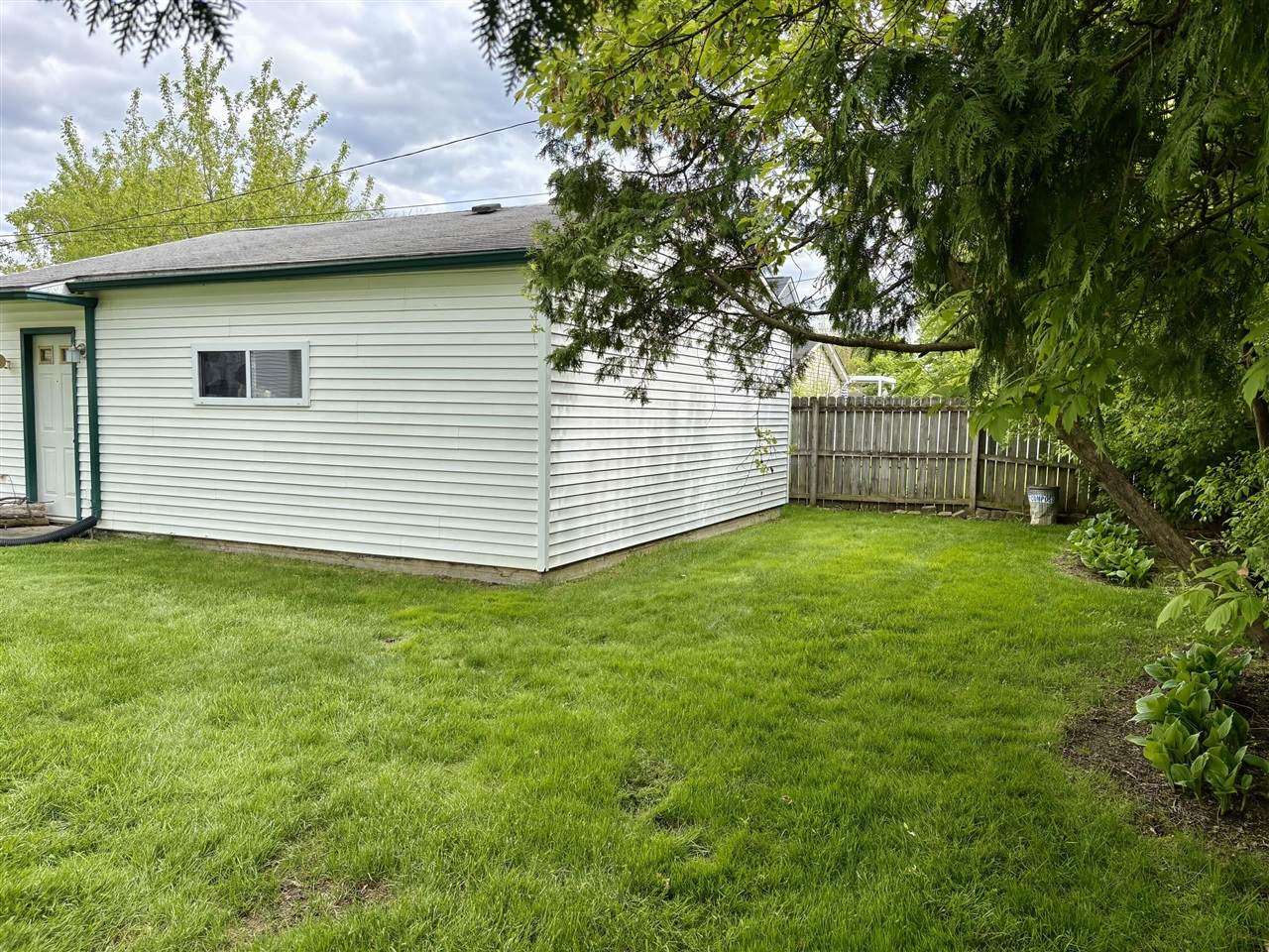 4195 Griffith - Photo 1