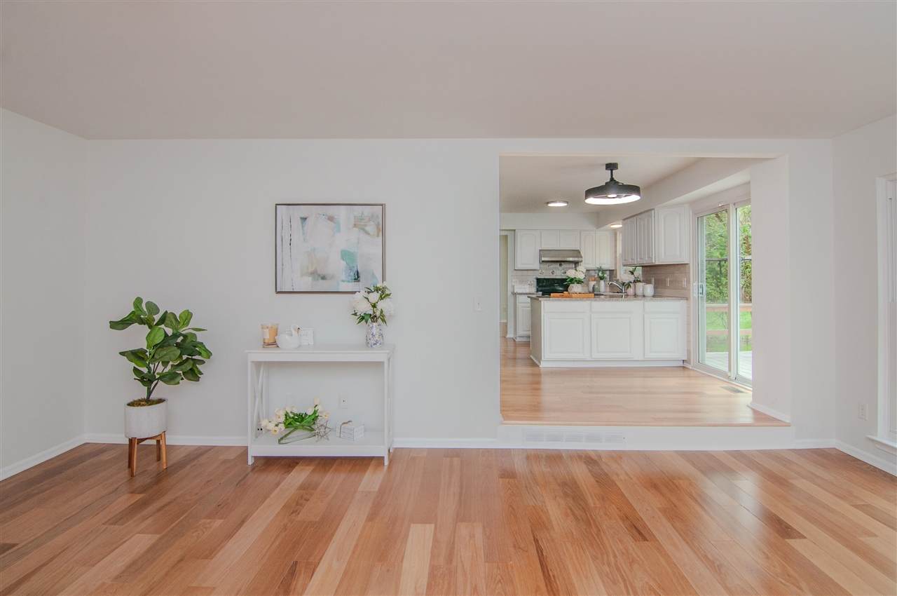 3044 Turnberry - Photo 1