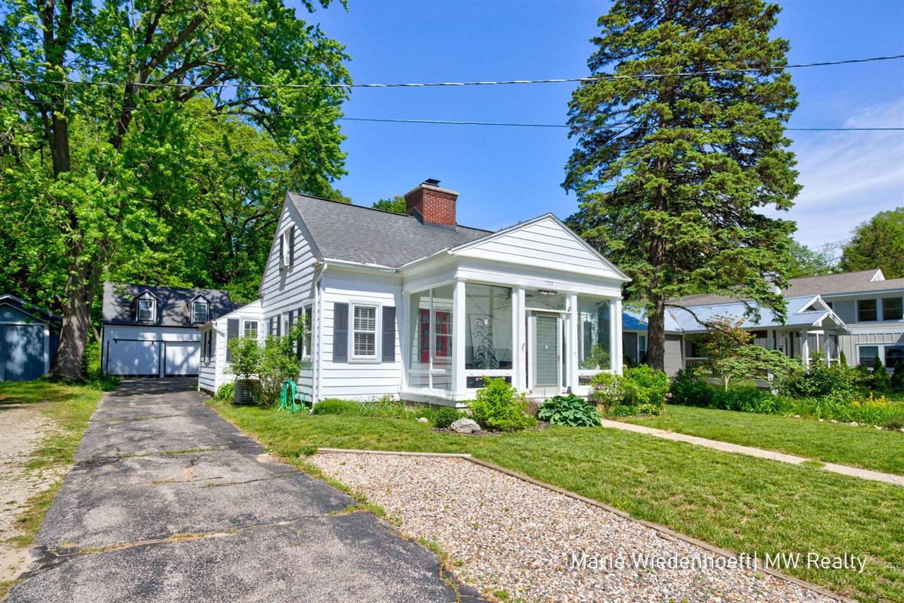 722 Lake - Photo 1