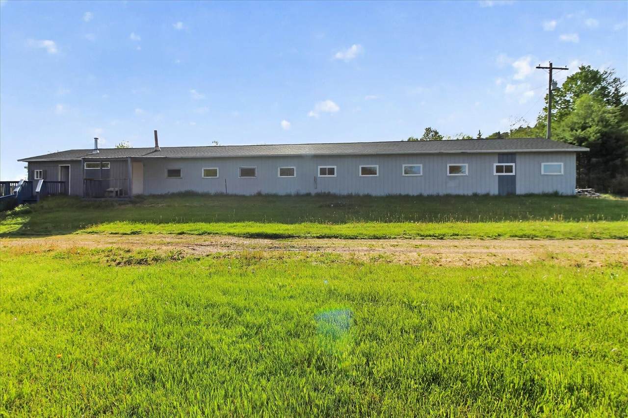 18426 14 Mile - Photo 1