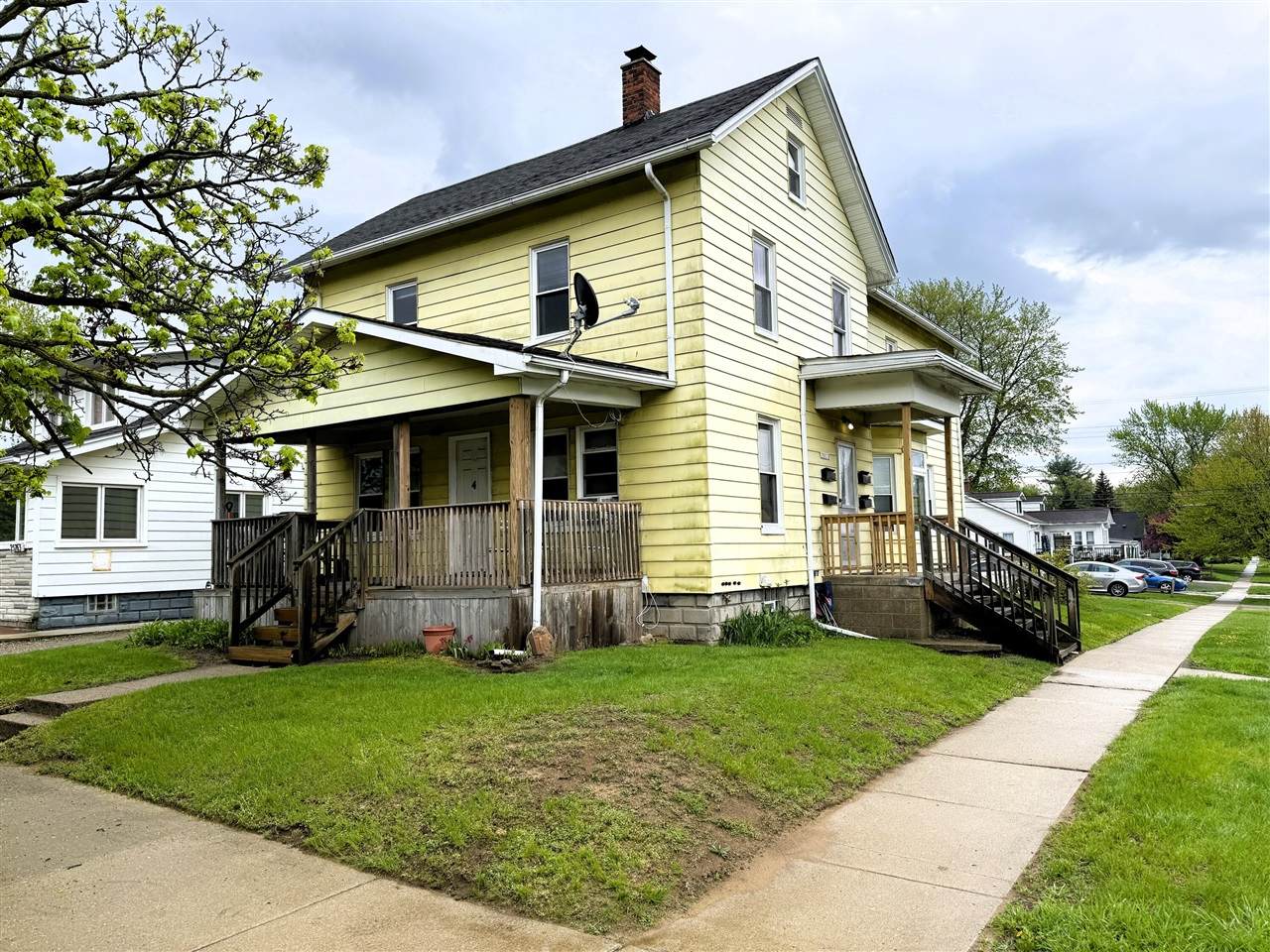 29019 Sheeks - Photo 1